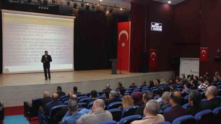 Elazığ'da 'Kamu Etik Kuralları Eğitimi' konulu seminer düzenlendi