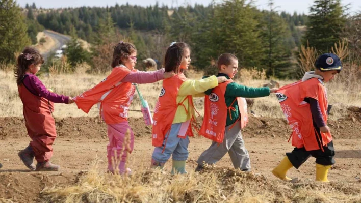 Elazığ'da 23 bin 650 fidan toprakla buluştu