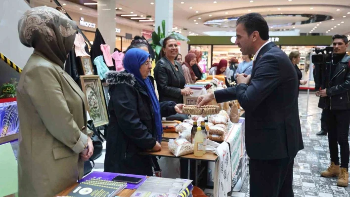 Elazığ'da 25 Kasım Kadına Yönelik Şiddetle Mücadele Günü etkinliği