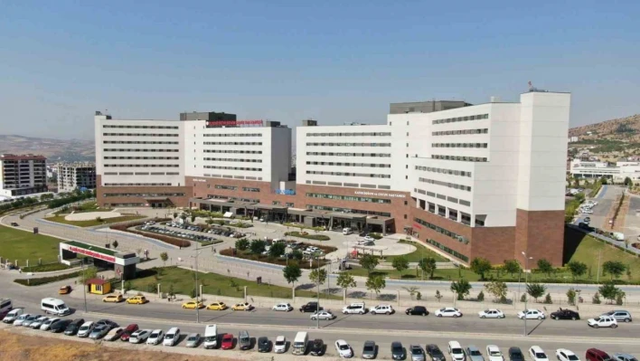 Elazığ'da balkondan düşen çocuk yaralandı