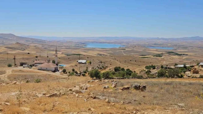 Elazığ'da bir köy ve mezralarında su sorunu giderildi