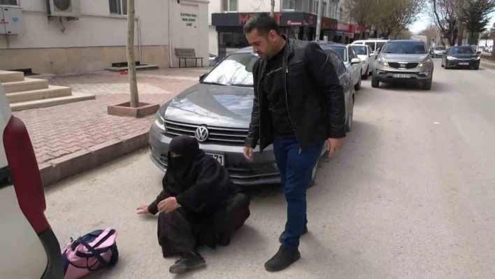 Elazığ'da dilenci operasyonu: Kimi ev aradığını söyledi, kimi de lavabolara saklandı