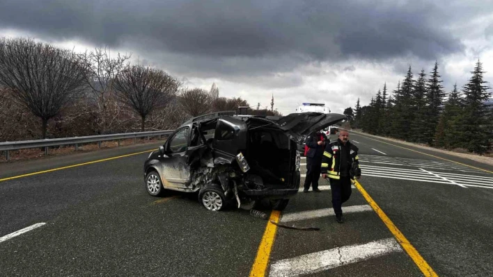 Elazığ'da trafik kazası: 2 yaralı