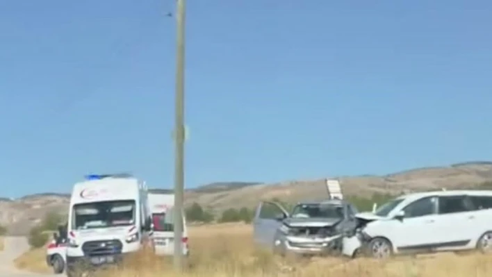 Elazığ'da trafik kazası: 4 yaralı