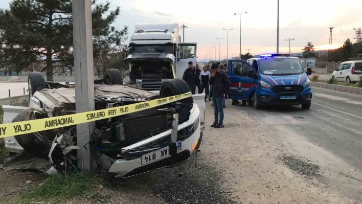 Elazığ'da trafik kazası: 5 yaralı