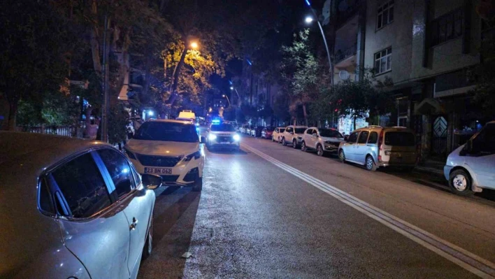 Elazığ'da yarım saat arayla aynı caddede ikinci bıçaklı kavga: 1 yaralı
