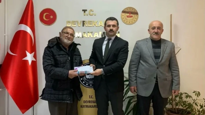 Emekli maaşından biriktirdiği 50 bin lirasını depremzedelere bağışladı