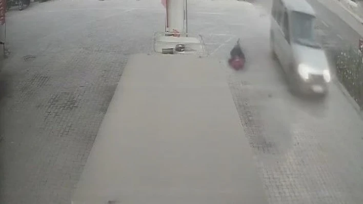 Eniştesine araçla çarpıp kaçtı: O anlar kameraya yansıdı