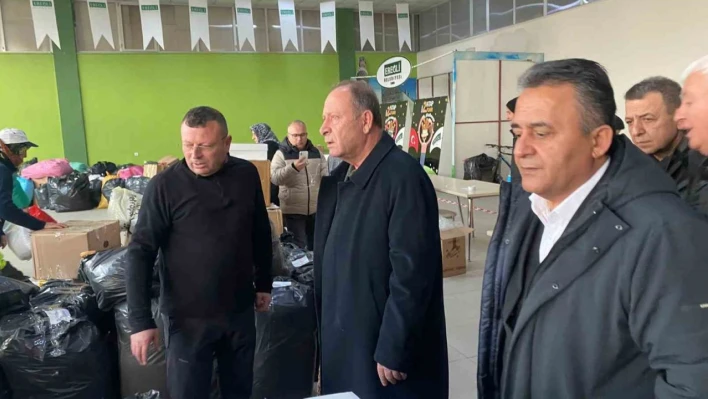 Ereğli'de deprem bölgesine yardımlar sürüyor