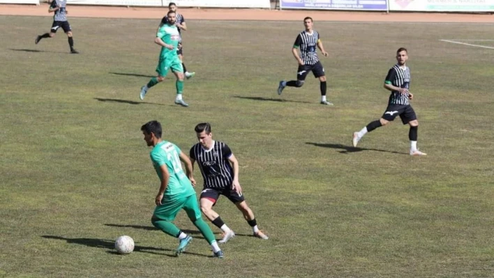 Ermaş Muğlaspor ve Marmaris Gençlikspor depremzedeler için sahaya çıktı