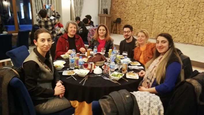 Ersander'den 'sevgi' iftarı