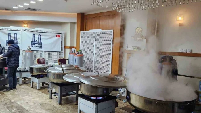 Erzurum Büyükşehir felaket bölgesinde depremin yaralarını sarıyor