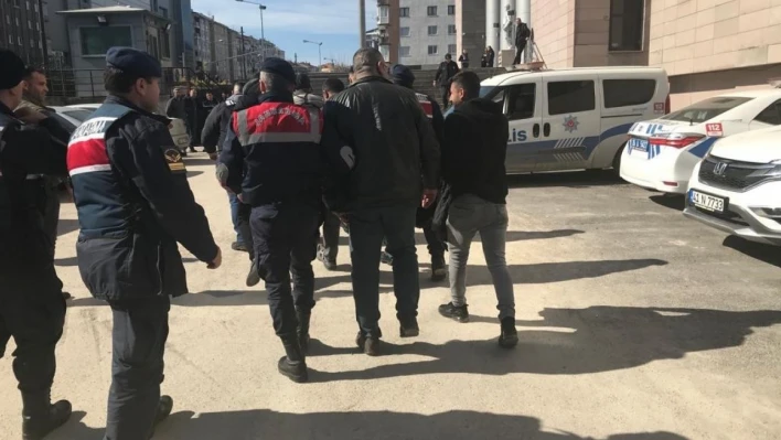 Eskişehir'de 11 bin 398 paket kaçak sigara ele geçirildi