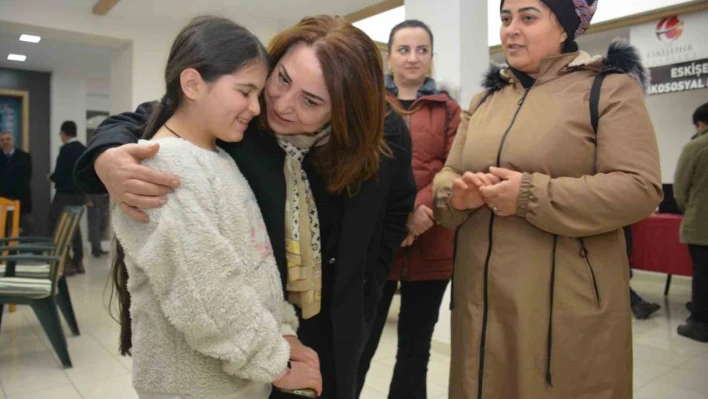 Eskişehir'e getirilen depremzedelere psikososyal destek sağlanıyor