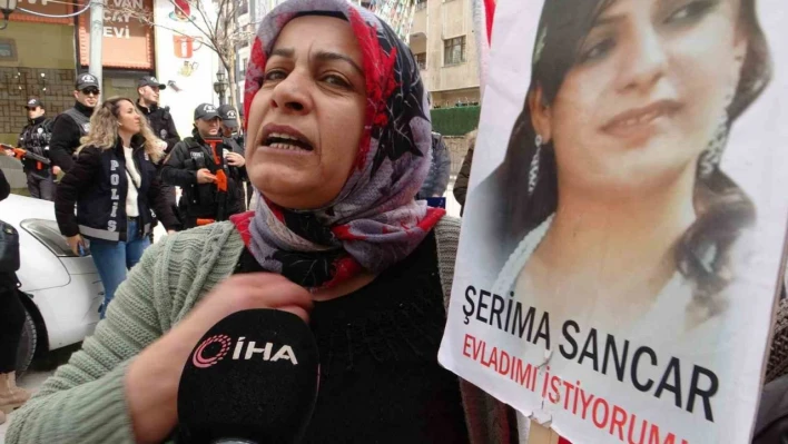 Evlat nöbetindeki anne: 'Artık evlatlarımızı CHP'den de isteyeceğiz'