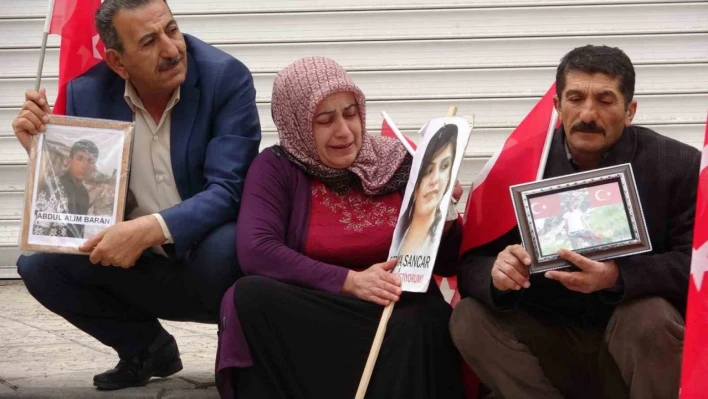 Evlat nöbetindeki anne: 'HDP'ye artık yeter diyoruz'