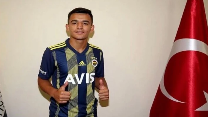 Fenerbahçe'nin genç futbolcusu Melih Bostan, Eskişehirspor'da