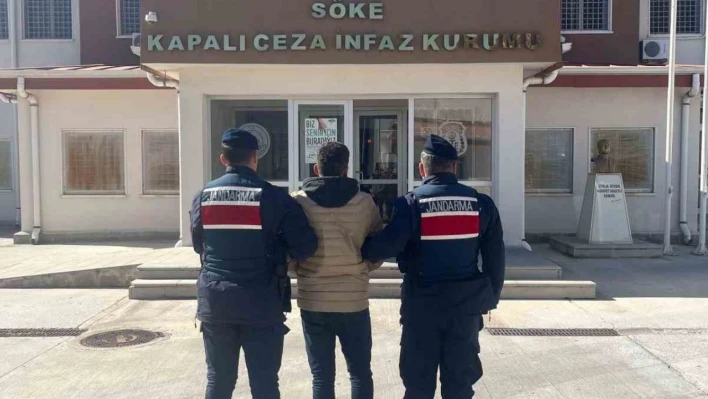 Firariler, jandarmadan kaçamadı