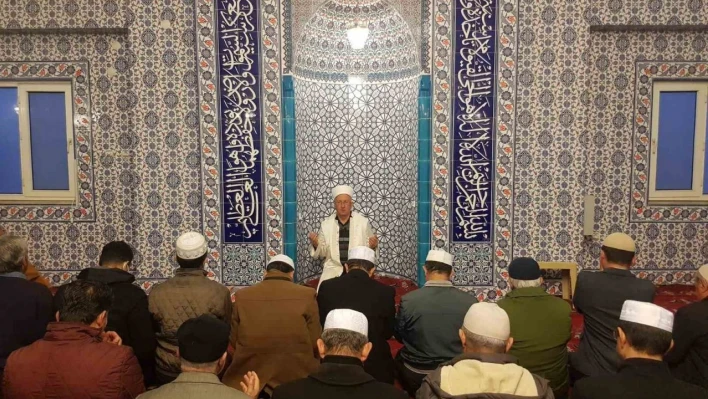 Gazipaşa'da sabah namazında depremzedeler için Kur'an-ı Kerim okundu