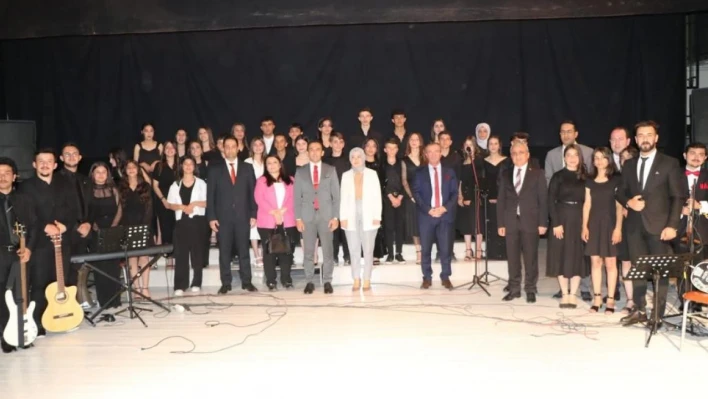 Güzel Sanatlar Lisesi öğrencilerinden konser