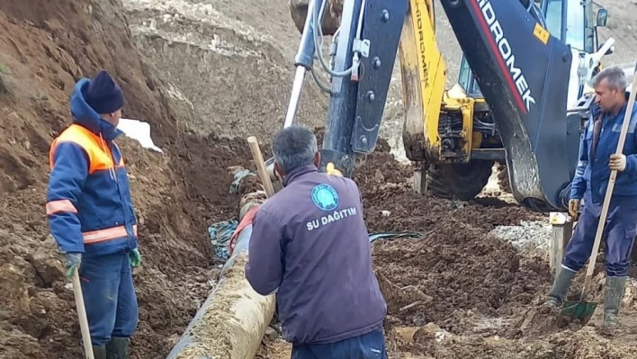 Hakkari'de ana su şebekesi hattı onarıldı