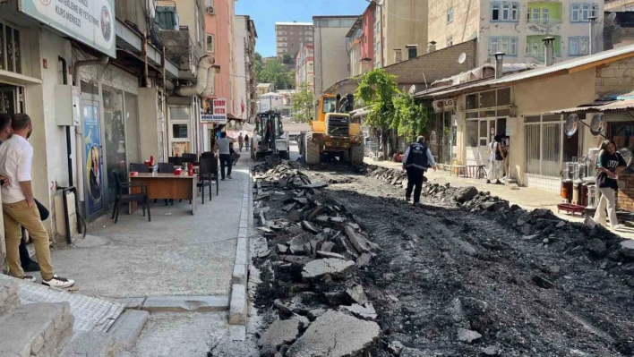 Hakkari'de bir cadde daha sanat sokağına dönüştürülüyor