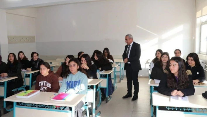 Hakkari'de ders zili çaldı