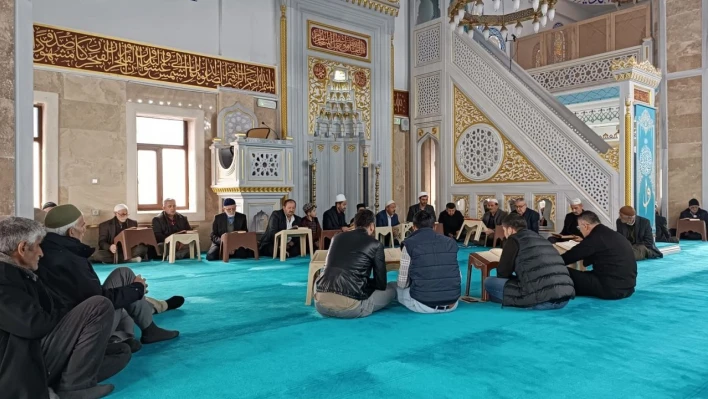 Hakkari'de mukabele geleneği sürüyor