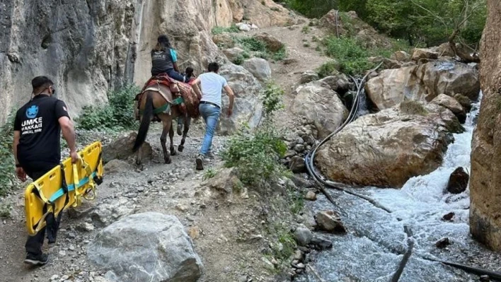 Hakkari'de nefes kesen kurtarma çalışması