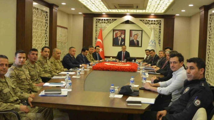 Hakkari'de seçim güvenliği toplantısı yapıldı