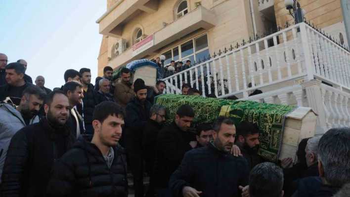 Hatay'da enkazdan çıkarılan Değer çifti Cizre'de toprağa verildi
