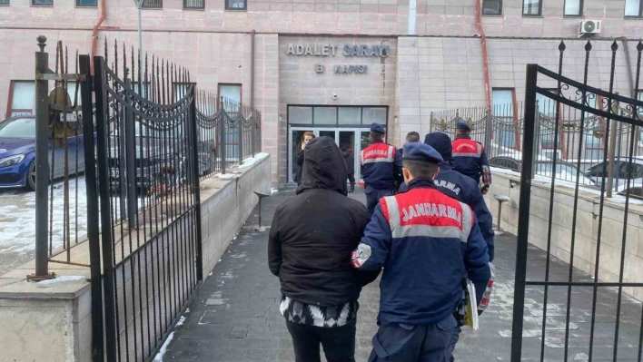 Hırsızlık şüphelisi 2 kişi tutuklandı