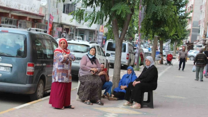 Iğdır'da site sakinlerinden evleri için sahte rapor çıkartıldığı iddiası