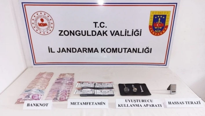 Jandarmadan uyuşturucu operasyonu: 3 tutuklu