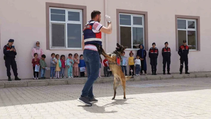 Jandarmanın 185'inci kuruluş yıldönümünde çocuklara özel etkinlik