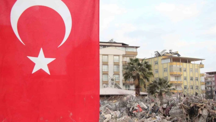 Kahramanmaraş depreminde, şehit oğlunun adının yaşatıldığı apartmanda hayatını kaybetti