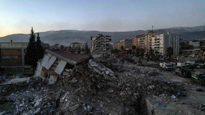 Kahramanmaraş'ta arama kurtarma ve enkaz kaldırma çalışmaları sürüyor