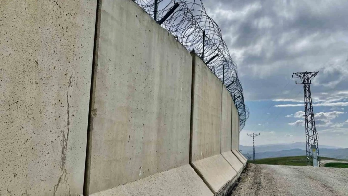 Kamera ve sismik sensörlerle denetlenen İran sınırında kuş uçurtulmuyor