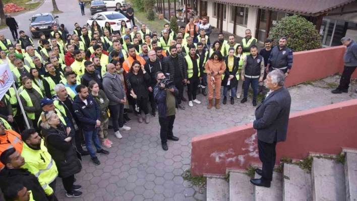 Karalar: 'Milletimizin ayrım gözetmeksiniz yardım etme geleneğiyle onur duyuyorum'