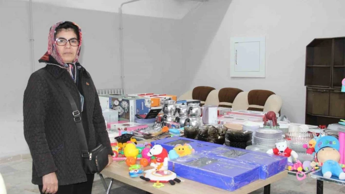 Karaman'da depremzedeler için yardımlar devam ediyor