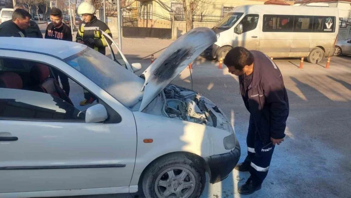 Karaman'da otomobil yangını