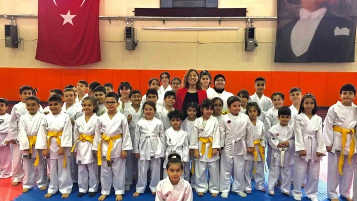 Karate 'Kuşak terfi' sınavı Bitlis'te yapıldı