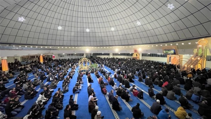 Kardeşlik, dayanışma ve dua vakti