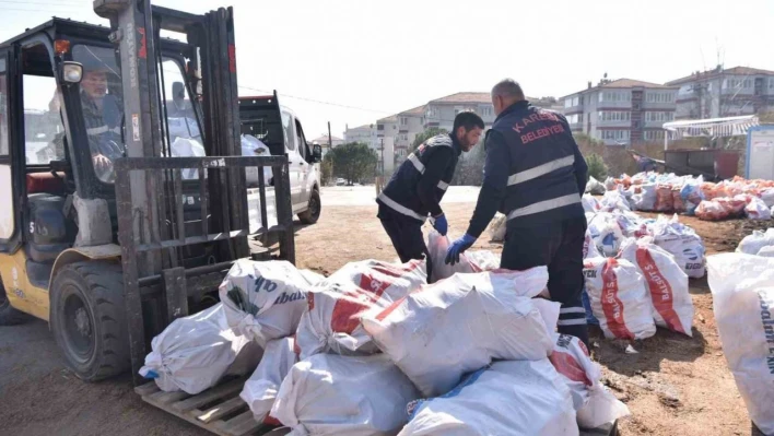 Karesi Belediyesi depremzedeler için soba üretiyor