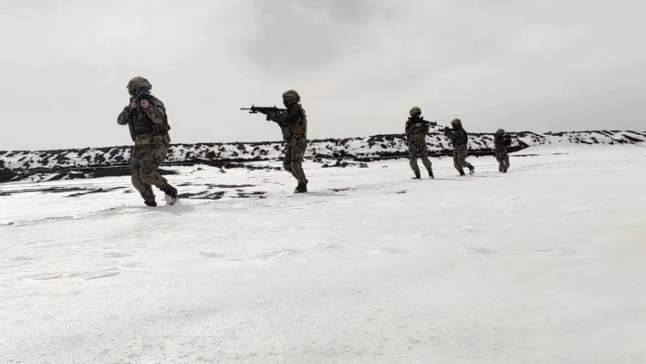 Kars Emniyeti'nden Özel Harekat'ın 40. yılı paylaşımı