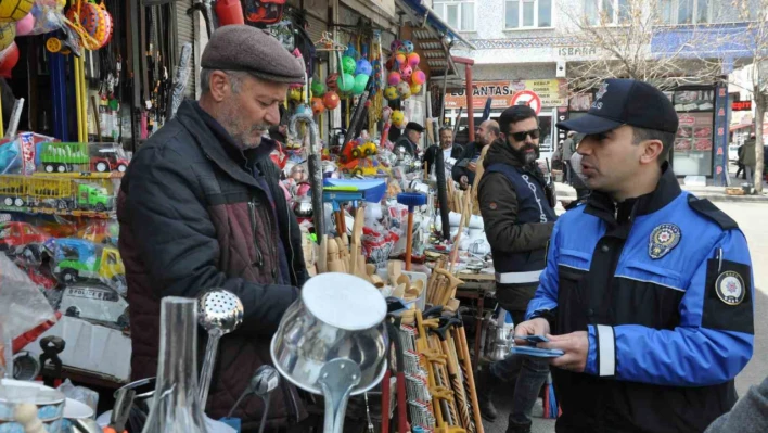 Kars polisi vatandaşları dolandırıcılara karşı uyardı