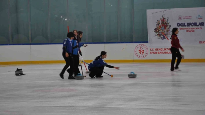 Kars'ta Curling Türkiye Şampiyonası heyecanı