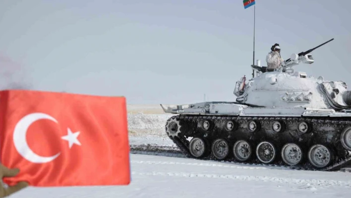 Kars'ta tatbikatta hedefler 12'den vuruldu