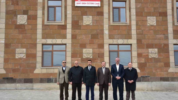 Kaymakam Bingöl, Şehit Öztürk'ün vasiyeti olan cami ve külliyeyi ziyaret etti