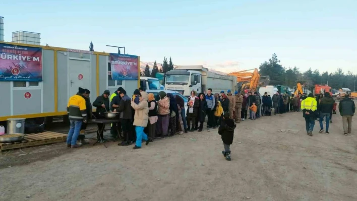 Keçiören Belediyesi'nden Kahramanmaraş'ta 3 öğün yemek hizmeti